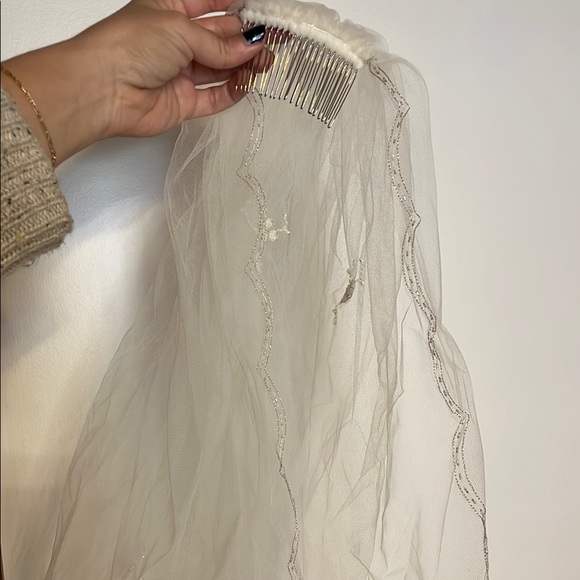 David's Bridal Ivory Wedding Dress - Picture 10 of 14